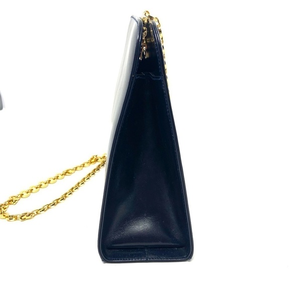 Salvatore Ferragamo Gancini Black Leather Shoulder Bag – Iconic Gold Logo - Picture 7 of 12